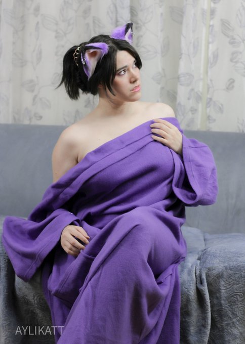 Someone wanted to know if snuggies could be spicy. The answer is yes. https://t.co/ZnZw4w5C1p<a href="/tag/polylife"class="tags"><span>#polylife</span></a>