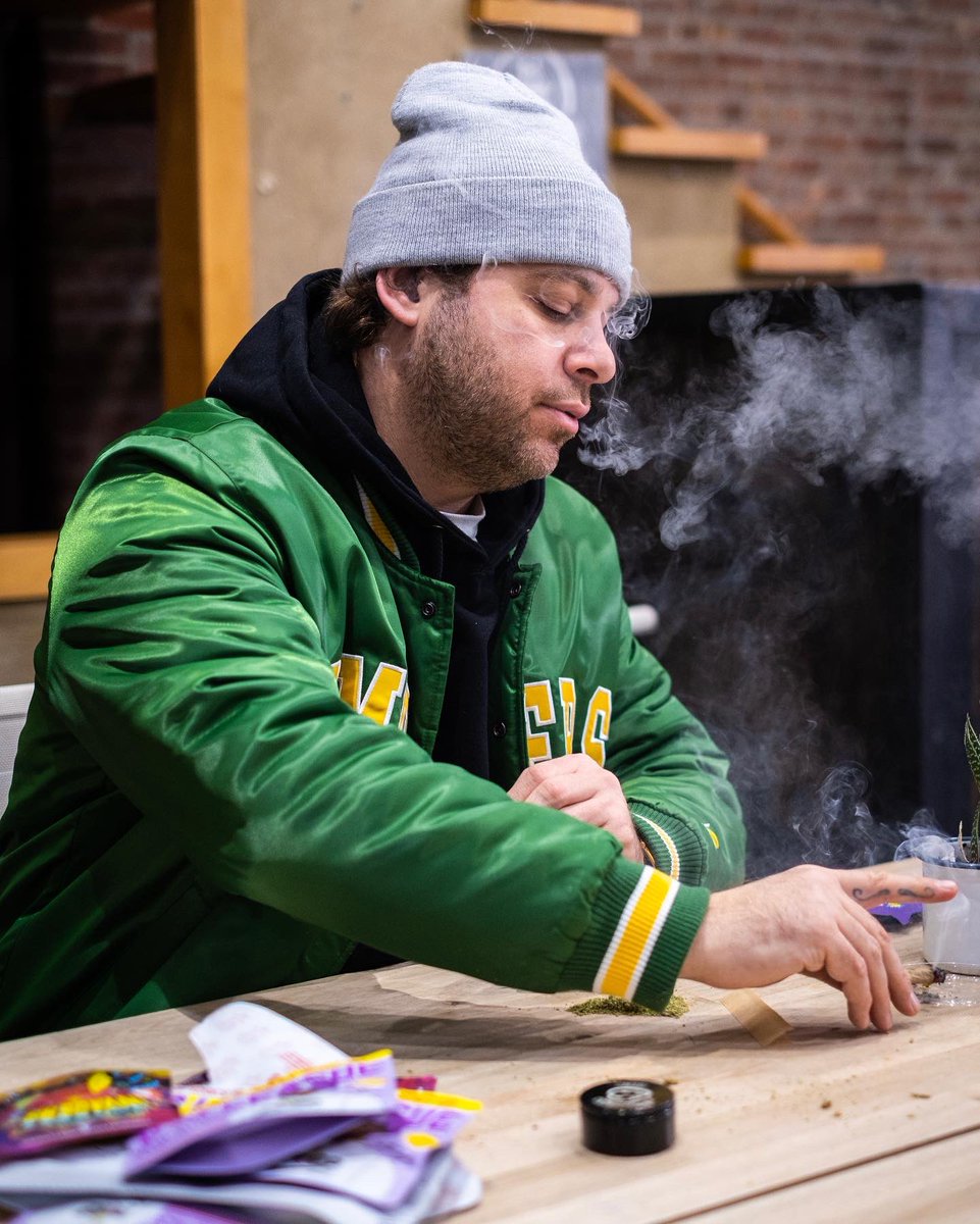 The Smokers Club on Twitter "🎄We’re all on the same team when it comes