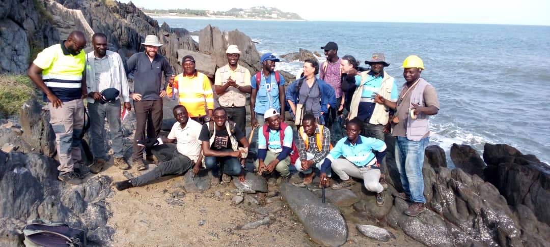 EarthScienceUG's tweet image. As Geologists, we find more excitement in practising the theory on the field. That's the most fulfilling part of what we do!

Here pictures from a field expedition aimed at understanding Pegmatites along Winneba, Mankoadze, Apam, Abandze coastal towns.