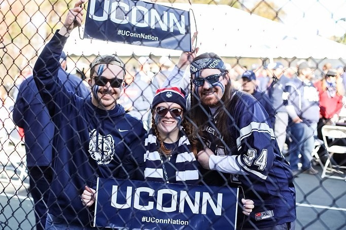 UConnArts's tweet photo. The UConn Marching Band did an exceptional job representing the University and the School of Fine Arts at the Myrtle Beach Bowl earlier this week. Safe travels back home!β
β
#myrtlebeach bowl #football #Huskies #UConnSFA https://t.co/VijxNShVPD