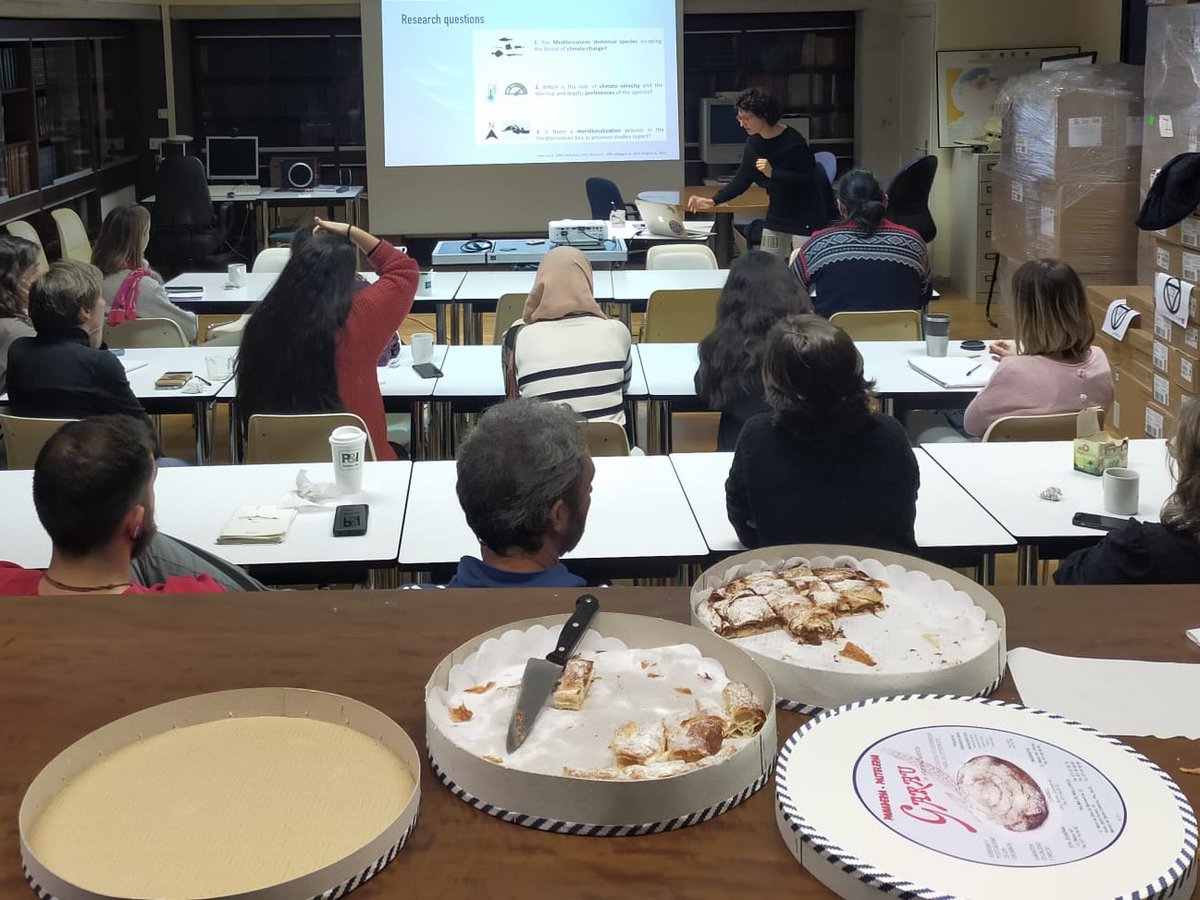 GRECOresearch's tweet photo. Last #GRECO meeting of 2022❗️
With a lot of #Science #Food &amp; #Celebrations, best combination ever😋

We start with the permanent position celebration of #MiguelCabanellas, of course with #Ensaïmada 🥳
Felicitats!

🧵(1/3) https://t.co/b1geQhpEcB