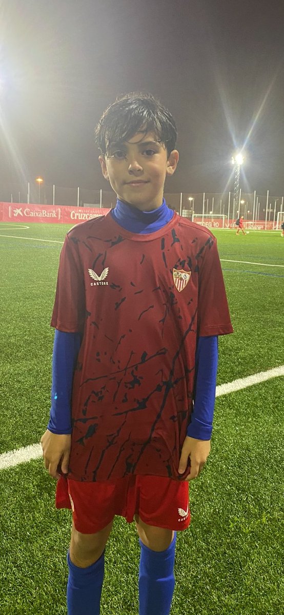 Poli_Cantera's tweet photo. Jose Ibarra, jugador de nuestro Alevín 2ª Andaluza, ha realizado esta tarde un entrenamiento con el Sevilla FC. 

¡A seguir así! 💪 https://t.co/Hxox4RvQ9p
