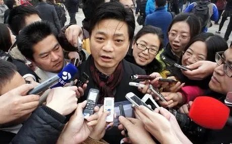 马化腾你能不能争点气
马云？风清扬
崔永元老师
周立波先生
争点气？？？！
不蒸馒头争口气！你！！ https://t.co/my7DbTXW2z
