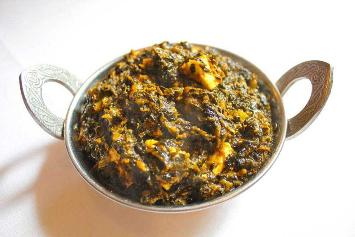 India_Quality's tweet photo. Cold weather calls for a hot and hearty meal. Our saag paneer is the perfect way to warm up! Order here at our website: https://t.co/c5gN5l3ejY. https://t.co/XQL104LzWn