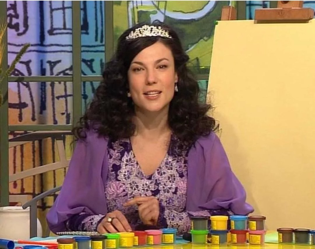 фея фиалка с канала карусель. сергей друзьяк карусель. каляка маляка и фея фиалка актеры. фея фиалка и фея незабудка. фея фиалка и каляка маляка.