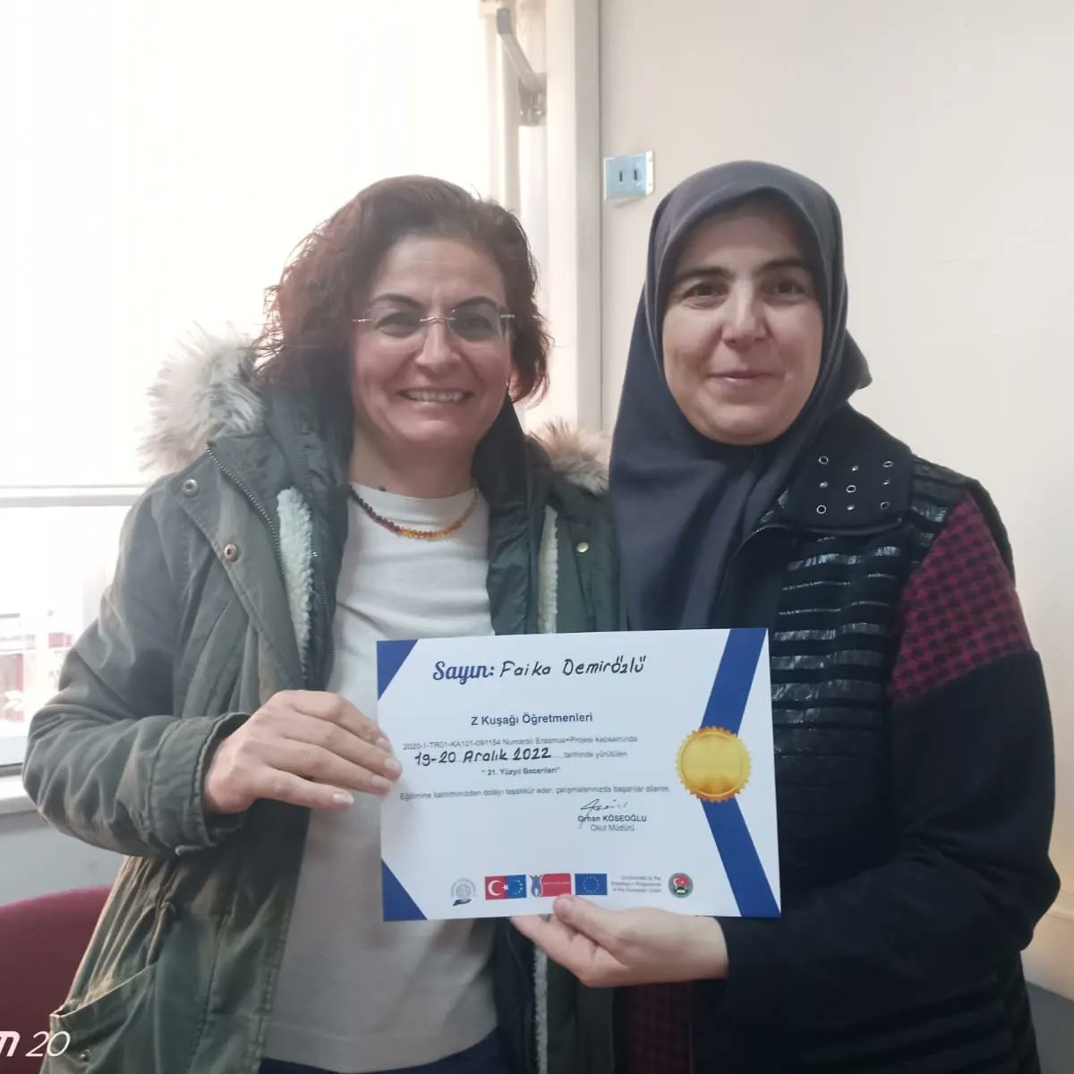 teachersofzgen1's tweet photo. Öğretmenlerimize teşekkür ederiz.@ulusalajans @sehitoguzhanyasar https://t.co/hfBHbbs4MU