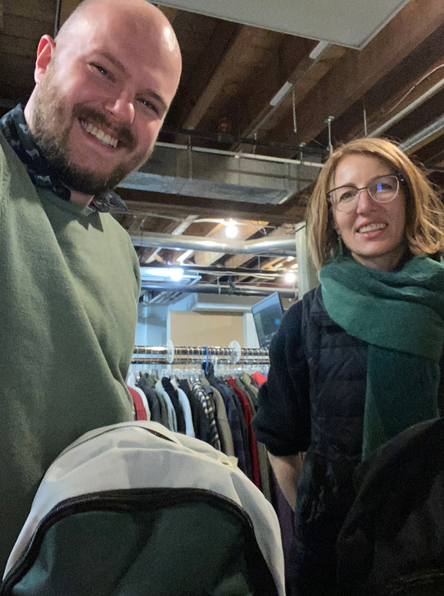ReadHeadStudio's tweet image. Feeling thankful!  🤗

We spent our afternoon filling backpacks for the Upper Room Mission's annual Blessings in a Backpack campaign. Thank you to the Upper Room Mission for the important work you do supporting people in our community. #HappyHolidays #VernonBC