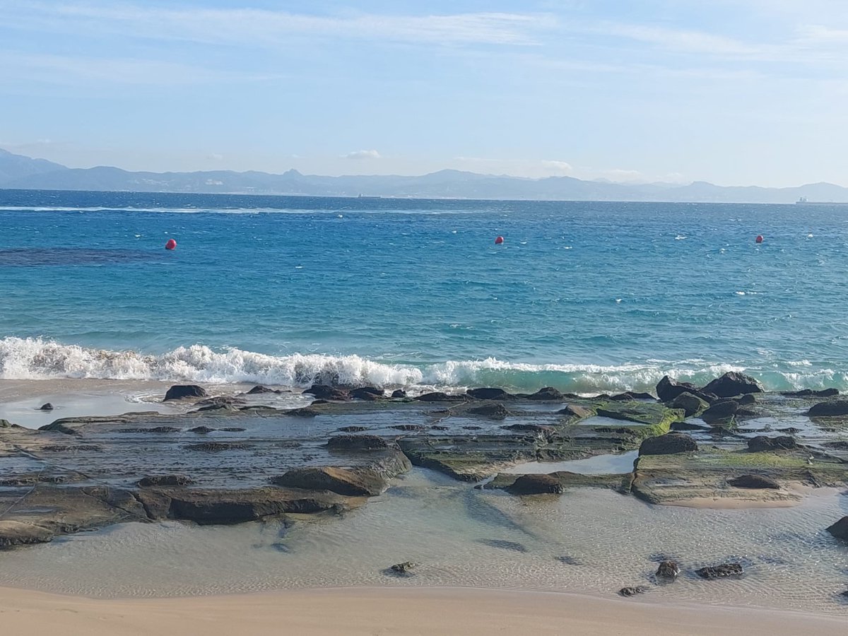 TriniMonteroM's tweet image. One spot.
Two seas.
Two continents.
😍