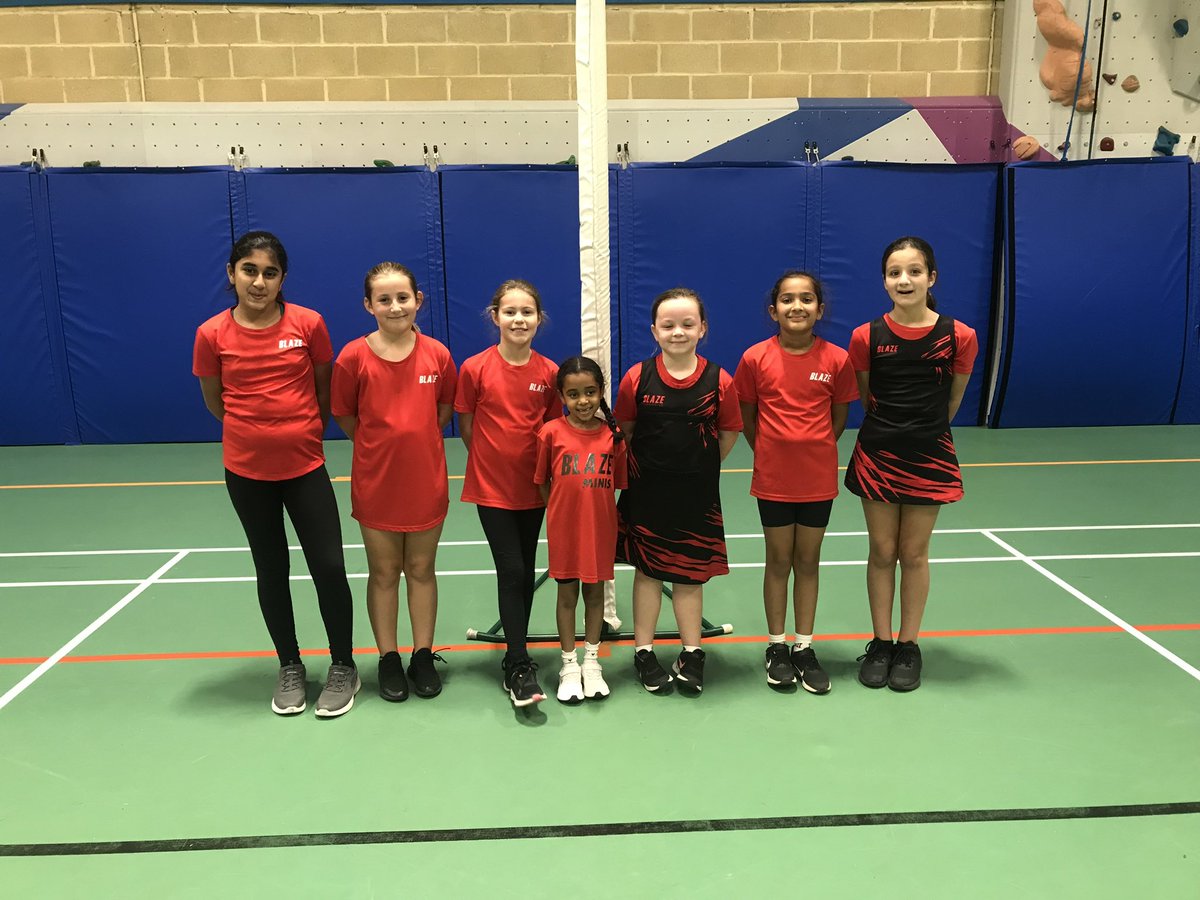 Super to see some of the players who have come through our minis programme and those who have only just completed their first term at Blaze stepping onto court for their first U11 match! Super Stars🌟