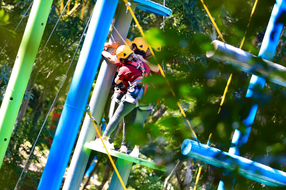 TejidoSocialSv's tweet photo. 🧗♀️✅ | El taller que forma parte del diplomado de gestión comunitaria, se llevó a cabo en el ecoparque de la fundación @CCPabloTesak, con el equipo de la @Alcaldia_Apopa y @NejapaAlcaldia.
#ElSalvador | #TejidoSocial | #PabloTesak https://t.co/DYWeCeL1Xm
