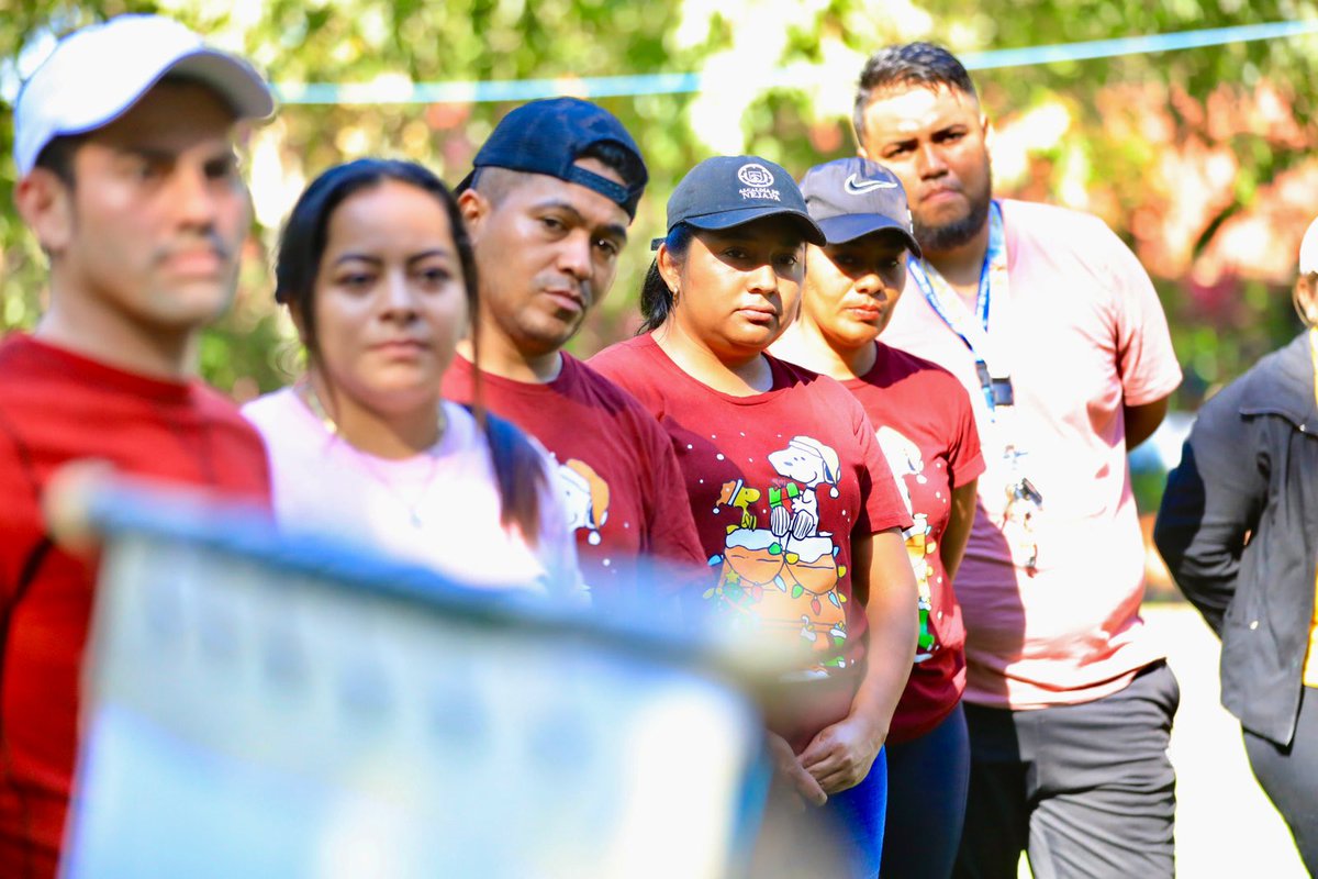 TejidoSocialSv's tweet photo. 🧗♀️✅ | El taller que forma parte del diplomado de gestión comunitaria, se llevó a cabo en el ecoparque de la fundación @CCPabloTesak, con el equipo de la @Alcaldia_Apopa y @NejapaAlcaldia.
#ElSalvador | #TejidoSocial | #PabloTesak https://t.co/DYWeCeL1Xm