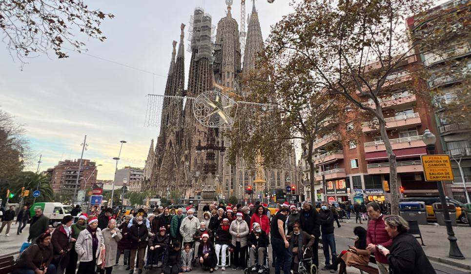 💫🚕TAXI LUZ🚕💫
Nuestro más sincero agradecimiento por el compromiso de muchos taxistas en hacer pasar una tarde fantástica a nuestros mayores sin importar nada, solo ellos, hemos conseguido ver la ilusión en sus sonrisas y en sus ojos, donde reside TAXI LUZ.
#Taxiluz #Barcelona
