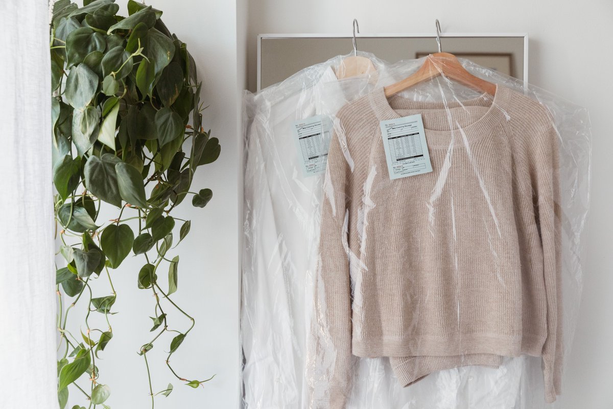 TheWooTeam's tweet photo. You're just a click away from learning how to find eco-friendly dry cleaners. #laundrytips #lifetips  https://t.co/kge7Wx3Zl7 https://t.co/HoEf8ZfZFs
