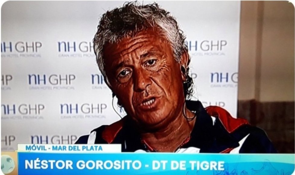 dermatologicas's tweet photo. Los #CampeonesDelMundo volviendo a Ezeiza... 😵 https://t.co/Nh1fGbHQrX
