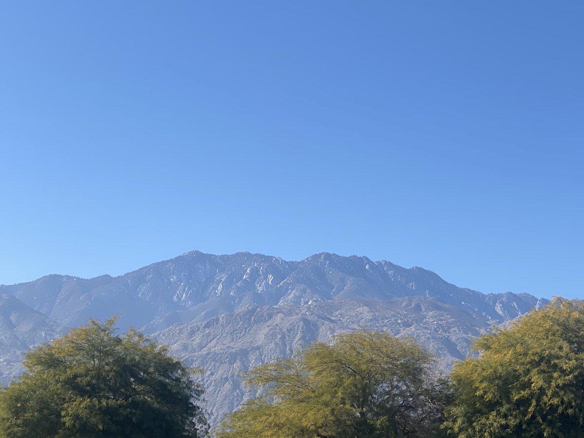 onemarymarks's tweet photo. Winter at #KPSP. @united by the way, perfectly precise! Love it. https://t.co/OsAWwacaWd