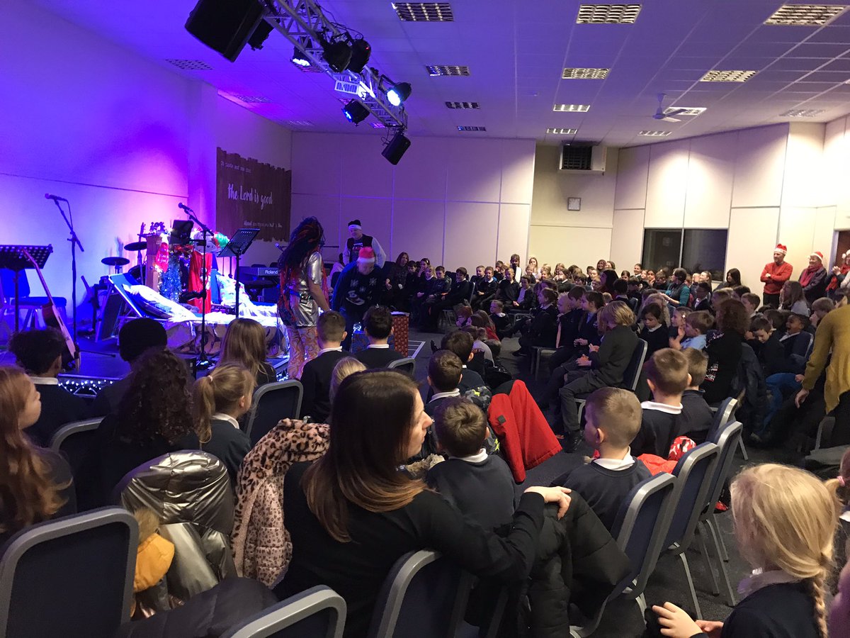 PembrokePrimary's tweet photo. Thank you @BridgeCChepstow for welcoming us today. We loved the show #communitymatters #supportingengagement @EAS_Equity https://t.co/nzUO24aEfP