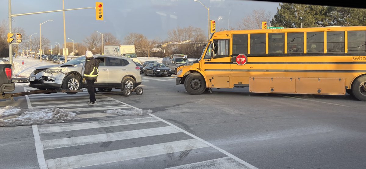 dailybrampton's tweet photo. Collision between a school bus and a SUV at the intersection of Williams Pkwy and Bramalea Road in Brampton. 
#Brampton #BramptonDrivers #DailyBrampton https://t.co/luG9KbrsbS