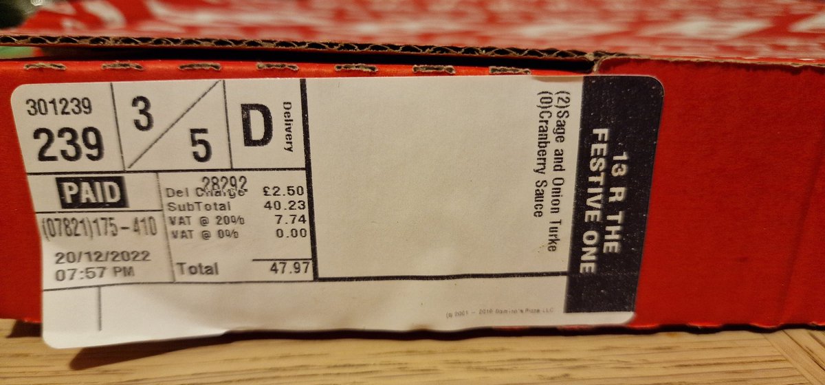 Mattmadd2's tweet photo. @Dominos_UK ordered from crosby dominos took nearly an hour to come specified no cranberry as partner is allergic comes with cranberry on now 20 mins into waiting for a replacement and everyone else's is luke warm so he eats on his own when/if it gets here https://t.co/CPHZ4Equru