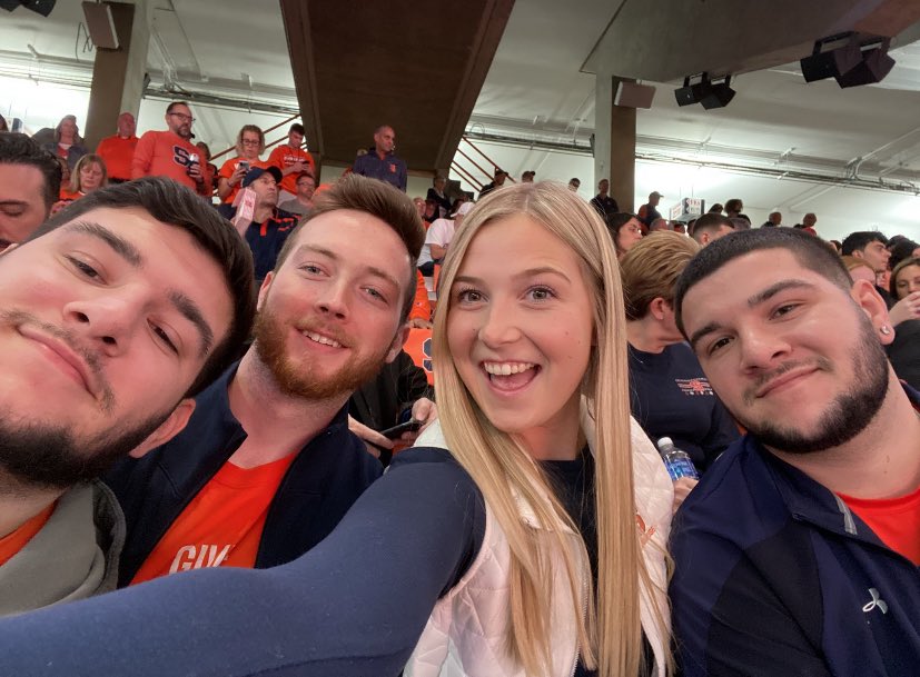 HelenThomabzbd's tweet photo. @CusePromos #CuseSuperFan https://t.co/5NYv5mMzVg