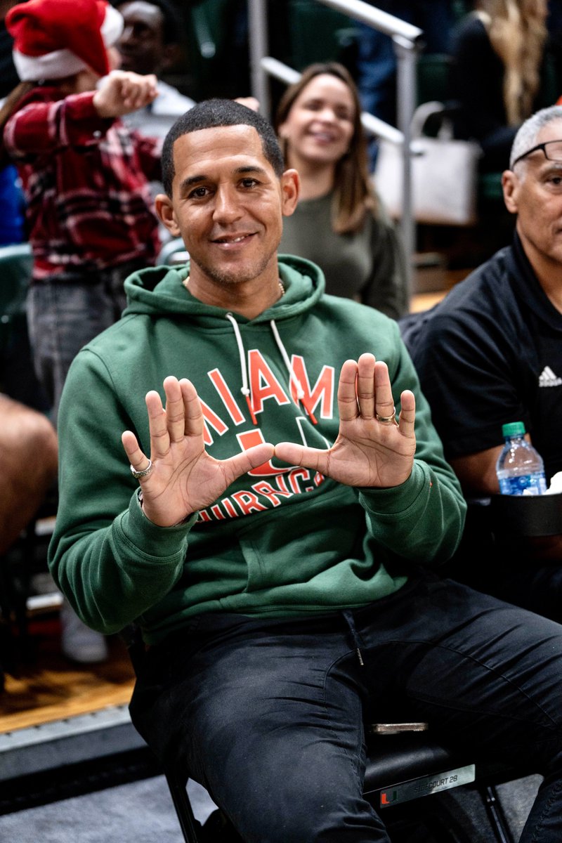 Miami Hurricanes Baseball (@canesbaseball) on Twitter photo Look who is sitting courtside at the <a href="/watscocenter/">Watsco Center</a> 👀
<a href="/jonjayU/">Jon Jay 2Js</a> is in the house cheering on No. 22 <a href="/CanesHoops/">Canes Men’s Basketball</a> versus No. 6 Virginia! Look who is sitting courtside at the <a href="/watscocenter/">Watsco Center</a> 👀
<a href="/jonjayU/">Jon Jay 2Js</a> is in the house cheering on No. 22 <a href="/CanesHoops/">Canes Men’s Basketball</a> versus No. 6 Virginia!