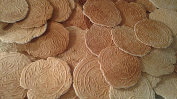 DairyFreeGina's tweet photo. Start off the #NewYear with Nana's Pizzelle https://t.co/k47dWIxUm6

#Cookies 
#cookie 
#CookieCountdown22
#CookieCountdown 
#HolidayBaking 
#Baking 
#dairyfree
#Vegan 
#GlutenFree 
#DairyFreeDeliciousness
#DairyFreeGina https://t.co/Fgog5Jx03J