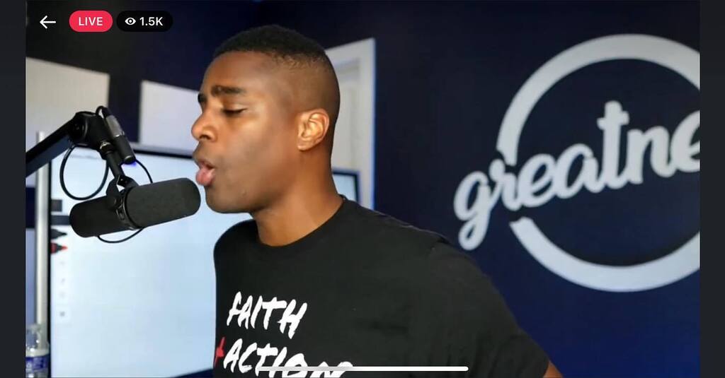 Let’s gooooooooo 
#growyourbusinesssummit @neodaviso @wall_street_trapper @sleepis4suckers instagr.am/p/CmaTFIqLzl3/