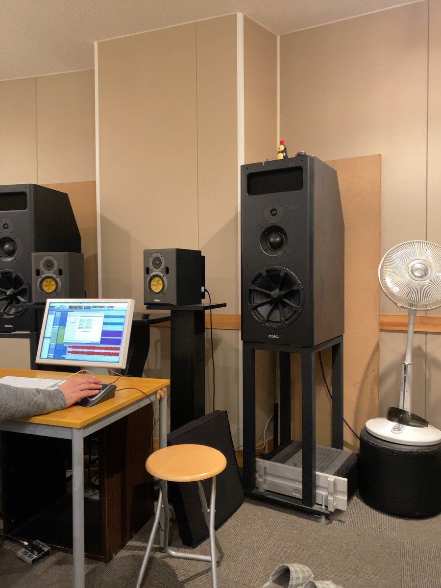 DEVUMAX's tweet image. 上司が新機材導入したので実験検証会。欲しくなるぅ〜！！