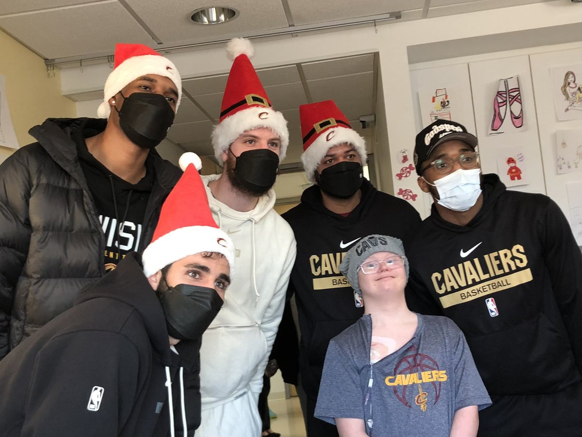 six2ems's tweet photo. Mick said he was ready to go if they needed him against Giannis! Thank you @cavs and @ClevelandClinic for bringing so much joy to our guy! @jbbickerstaff_ @spidadmitchell @deanwade3232 @evanmobley @rickyrubio9 #bestmedicine https://t.co/rXefwq03LV