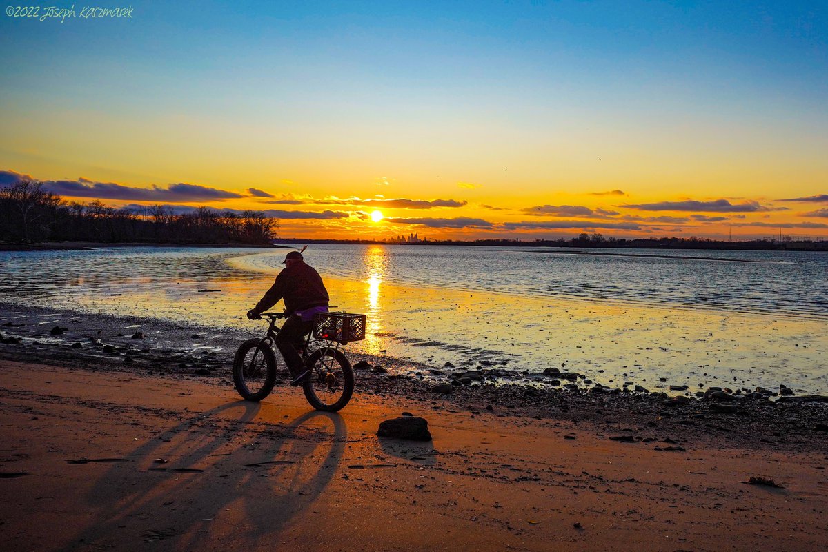 Sunset beach cruiser 12.18.22