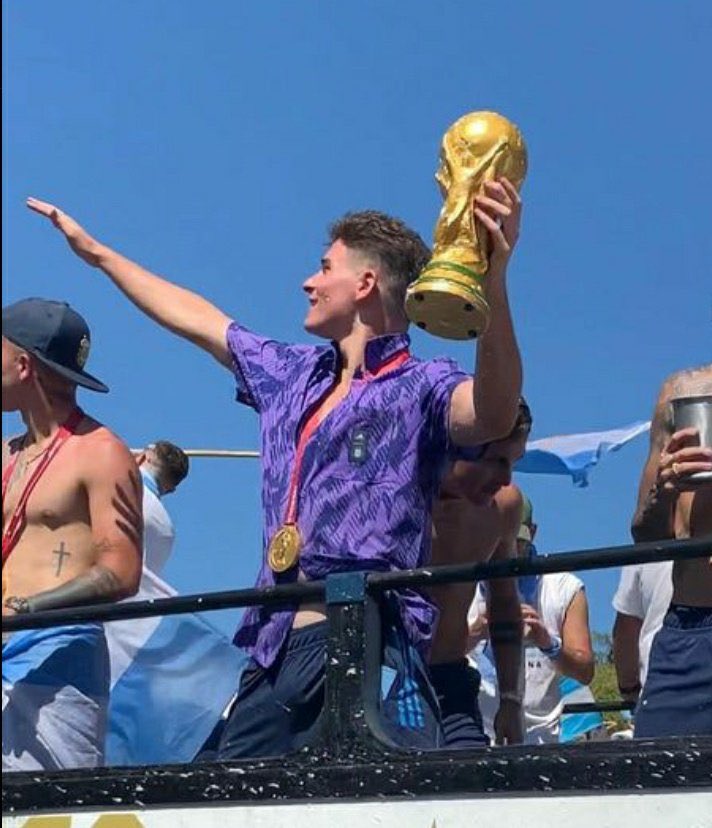Maximoffpugh's tweet photo. Las pibas no queremos novio,queremos a Julián Álvarez https://t.co/QslsggjZZ2