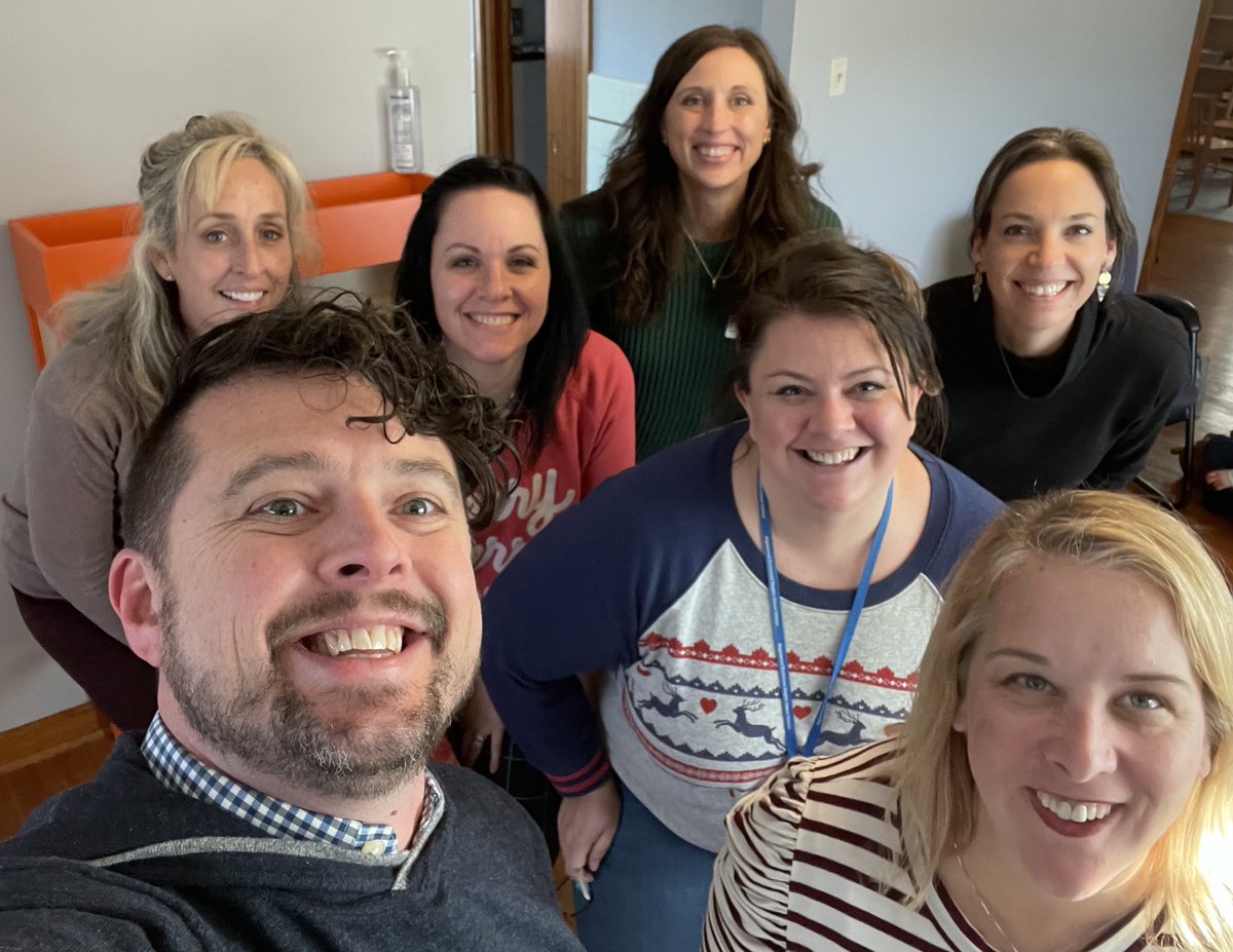 cmcgee200's tweet photo. This team of amazing educators and leaders at @MRH_Schools are second to none. I’m so lucky to have them on the team! #mrhstrong @AbbyErwin5 @WeisslerLauren #LearningTeam https://t.co/YTvIDSlWps