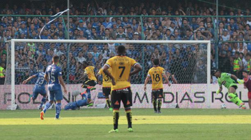 AntonioUbilla1's tweet photo. 21 diciembre 2014, estadio Capwell, 2do partido final, Emelec 3 (Angel Mena, Miler Bolaños (2)) Barcelona 0, al haber empatado primer partido, Emelec campeón nacional 2014, además obtiene bi campeonato 2013-14 @CSEmelec @figlesias1977  #HistoriaCampeonatosEcuatorianos https://t.co/TTg3Wm6EgP