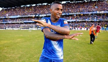 AntonioUbilla1's tweet photo. 21 diciembre 2014, estadio Capwell, 2do partido final, Emelec 3 (Angel Mena, Miler Bolaños (2)) Barcelona 0, al haber empatado primer partido, Emelec campeón nacional 2014, además obtiene bi campeonato 2013-14 @CSEmelec @figlesias1977  #HistoriaCampeonatosEcuatorianos https://t.co/TTg3Wm6EgP