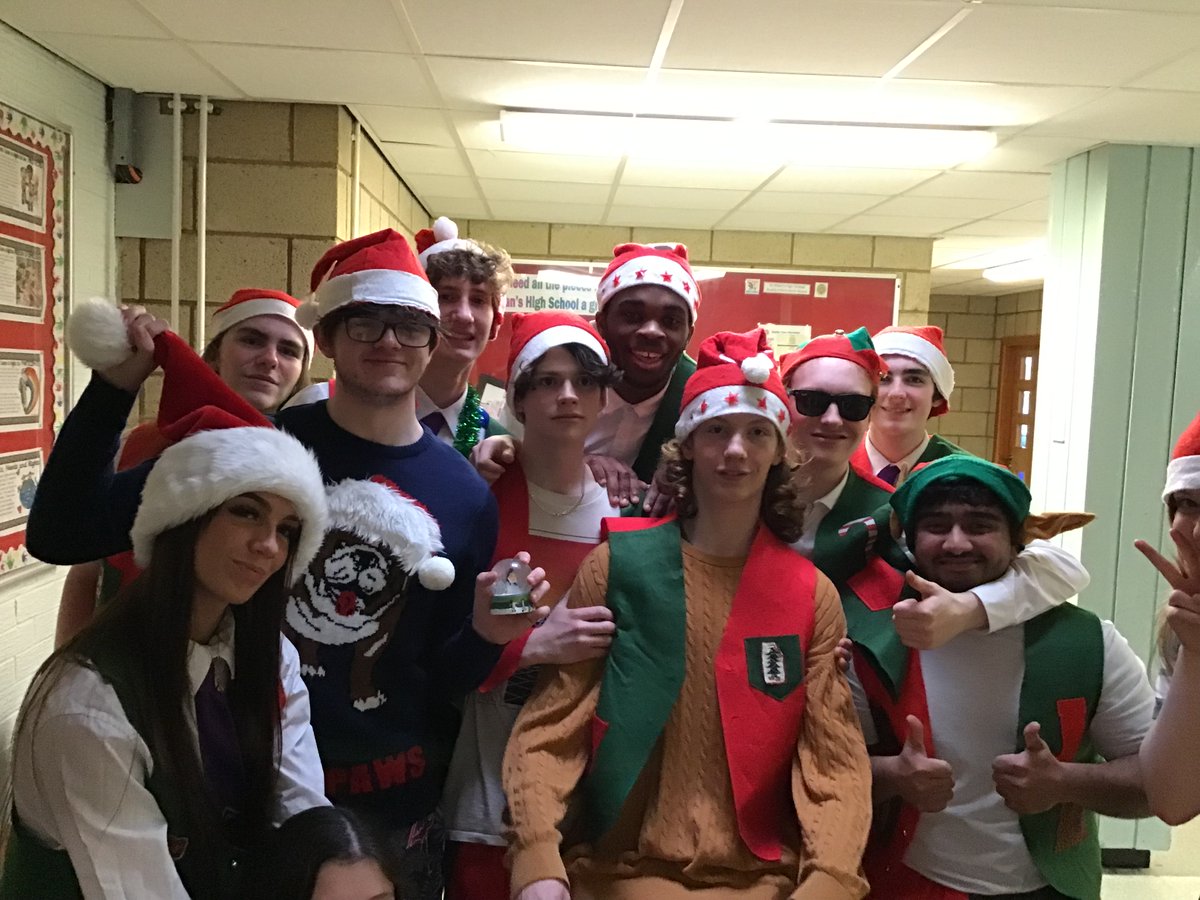 StAidansHighRE's tweet photo. Well done to our Caritas elves for serving the tea today to everyone at the superb lunchtime concert. #lovegrowsthroughlove #AdventWeek4. https://t.co/MCnlbcWs5T
