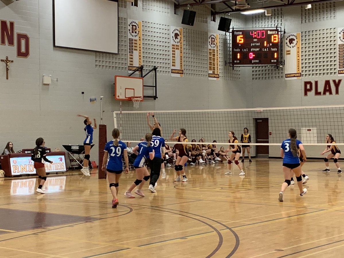 KASSAASports's tweet image. KASSAA Jr. Girls Volleyball action @RNDAthletics vs @KSSAthletics! One game a piece and a tight 3rd is in action right now. #lotsofcheering