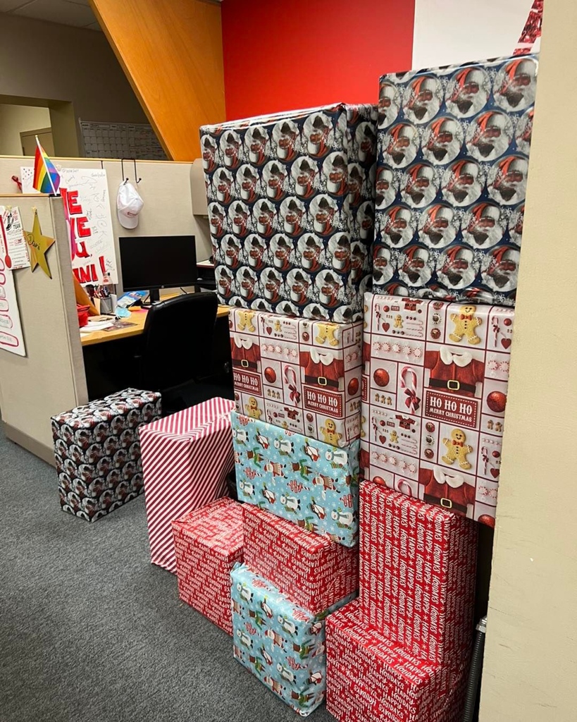 Loudermilk_Ctr's tweet photo. We were honored to host @aid_atlanta 35th Annual Pediatric Holiday Party this week! With the help of their volunteers and community partners, AID Atlanta provided every child a gift including @forthekidatl @joininghearts @impulseatl @dstdac and @starlingscollective. https://t.co/7HH9Rz1UAt