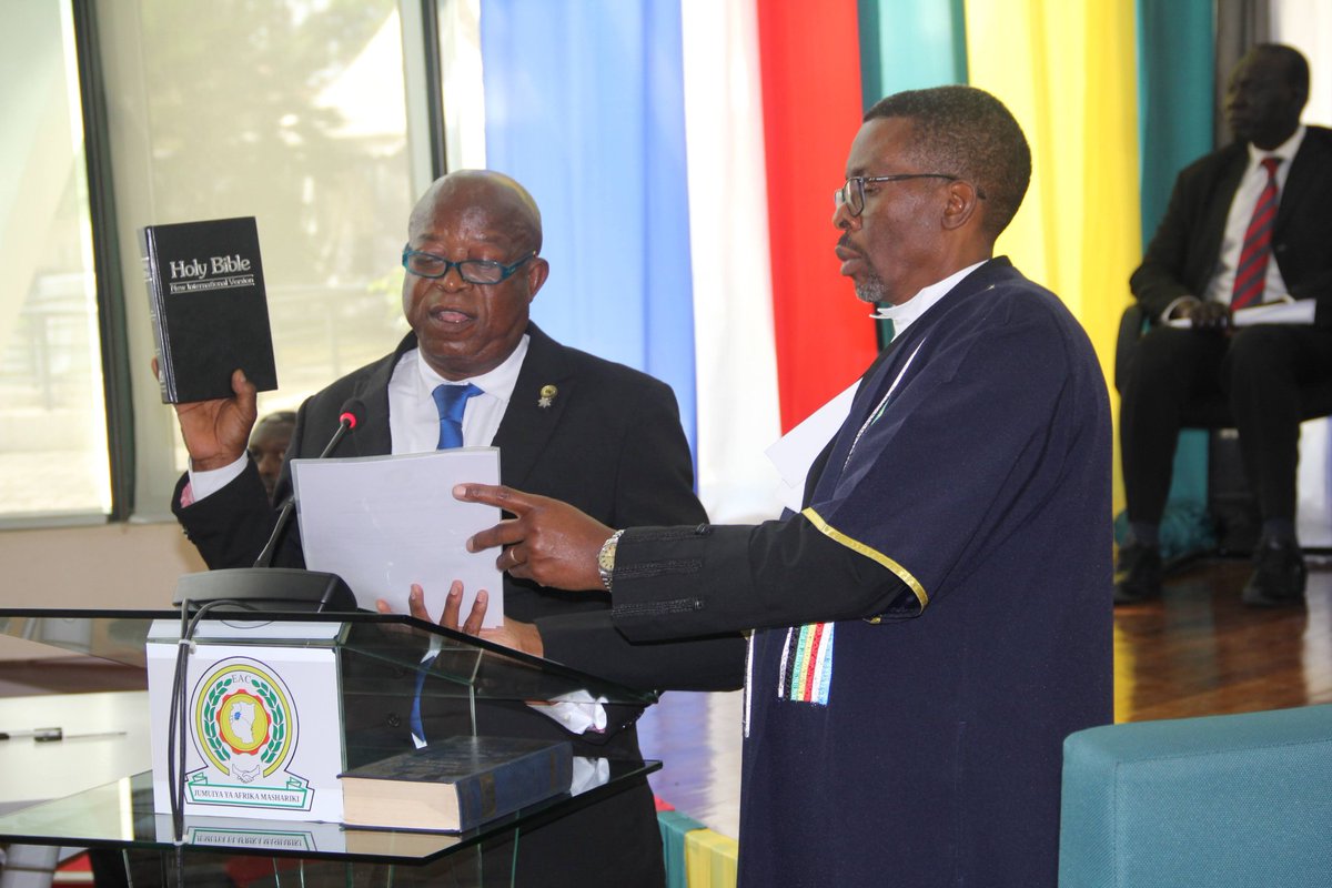 JumuiyaTv's tweet photo. #Rt
.@EA_Bunge members have elected new representatives to serve in the Commission for the next two and a half years.
#Burundi 
#Kenya
#Tanzania
#Uganda
#DRCongo 
#SSoudan
#Rwanda https://t.co/20ej0JfVdx