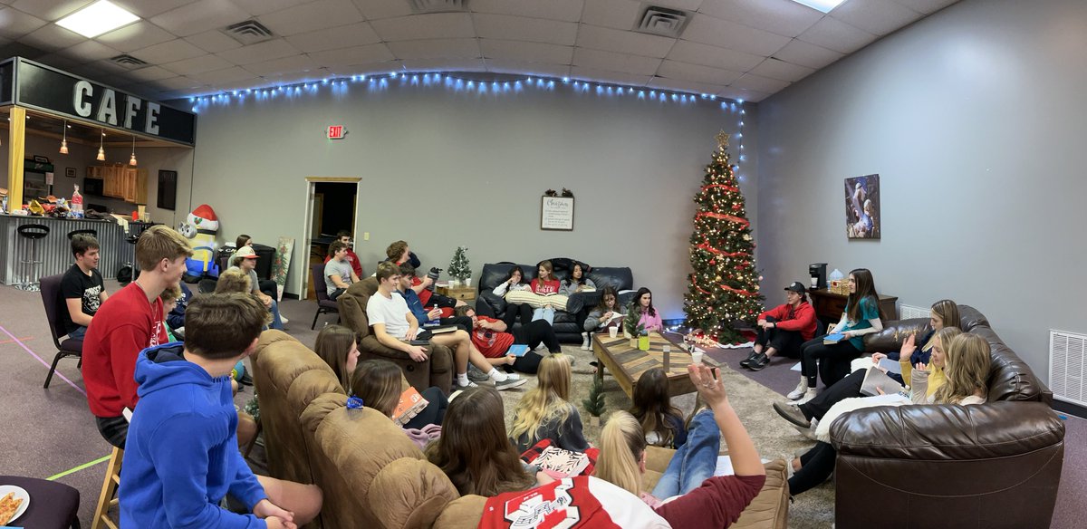 pickawayFCA's tweet photo. Receiving Biblical truth from an LE alumni. https://t.co/HHFFrMazWW