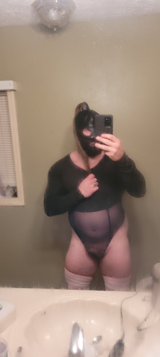 FuckmeOpen's tweet photo. New outfits and mask! https://t.co/QZQge5tO4B