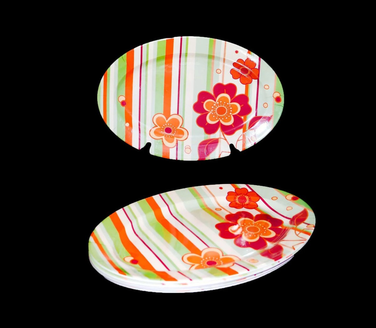 G97816960Girl's tweet photo. Six Melaware flower power melamine burger platters. Multicolor flowers and stripes. Great for the patio, BBQ. https://t.co/KJLjwhmMGi via @Etsy #BuyfromGroovy #antiqueshop #tableware #flowerpower #melaminedishes #Melaware #patiodishes #BBQtime #platter #EtsySellers https://t.co/SlE9RyUg1P