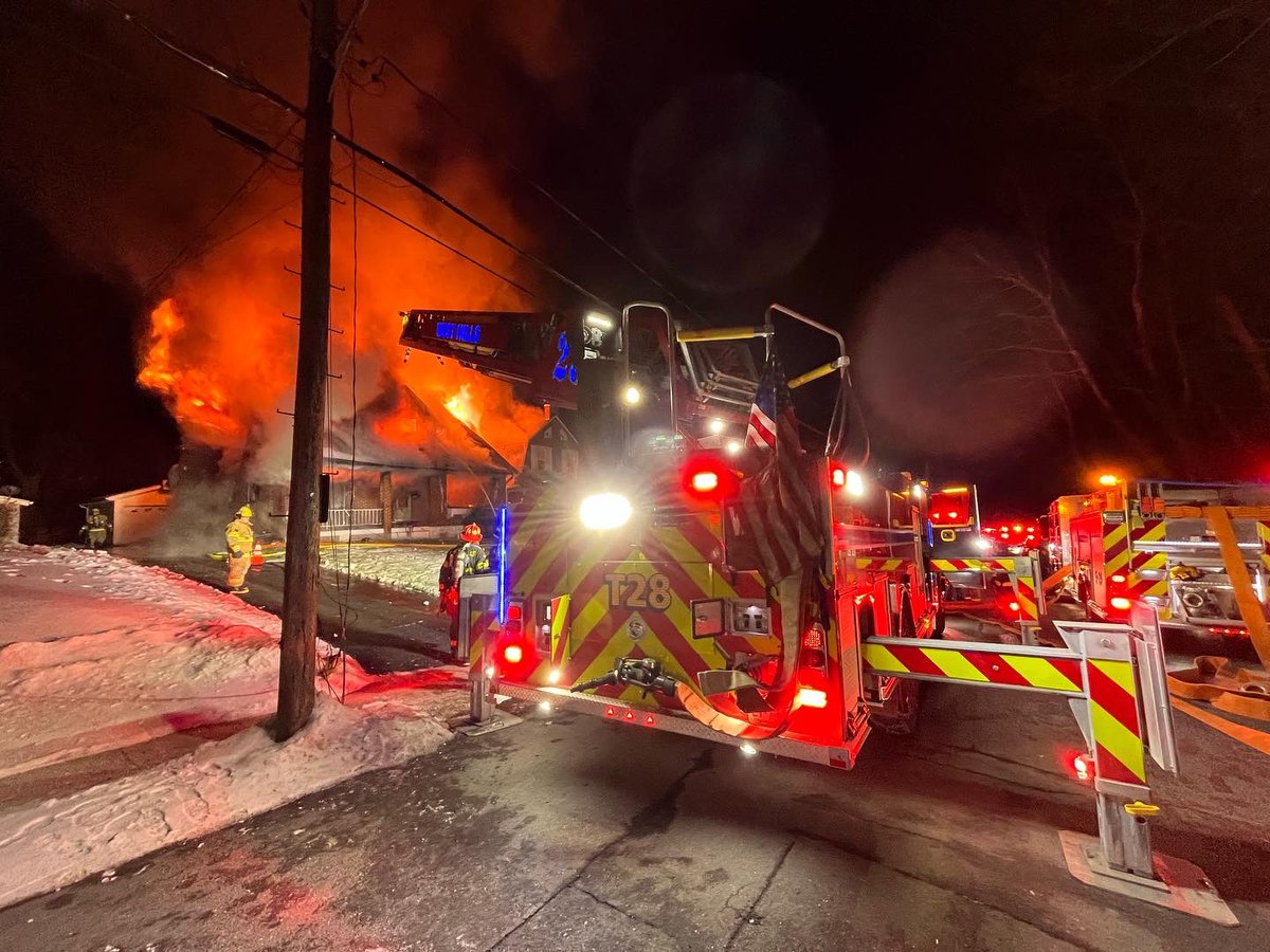 WestHillsRegFD's tweet photo. Shortly before 5AM The West Hills Regional Fire Department was dispatched to assist The Southmont Fire Company with a house fire in the 400 block of Southmont Blvd. The WHRFD remained on scene for approximately 6 hours. https://t.co/C4X6T3S63t