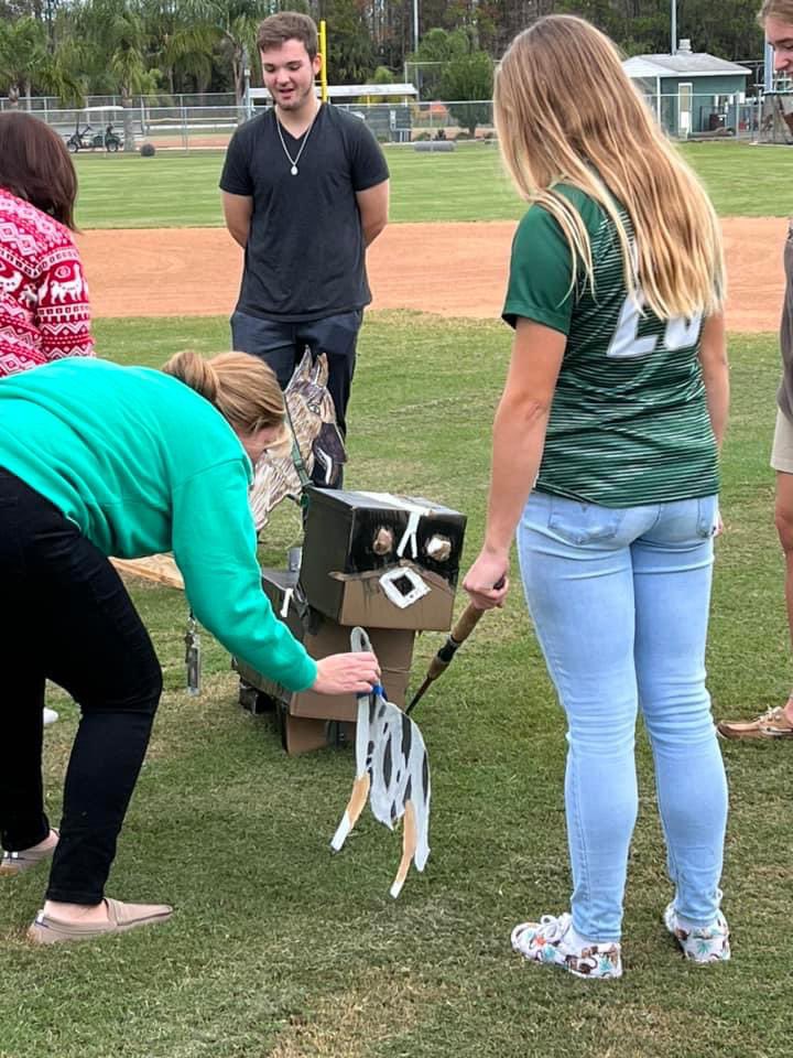 Our AG teacher > yours. @JohannaDavis13’s students competed in the inaugural <a href="/FPCHS/">Flagler Palm Coast High School</a> Veterinary Assisting AKC Dog Show today. Students picked their AKC breed, researched it, created a life size replica &amp; competed for Best In Show!  Winners in each group recieved a certificate! 💚