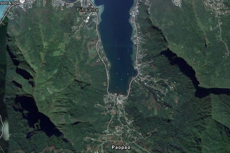 Polynesiela1ere's tweet photo. La Polynésie fait face à une terrible série noire... Un pêcheur de 52 ans a été retrouvé mort mardi 20 décembre, à Moorea cette fois, après le décès de deux autres chasseurs sous-marins survenus à Takaroa et Rapa ce week-end. https://t.co/TBaXc9QDvj Tahiti Polynesie https://t.co/BQPORQe4uP