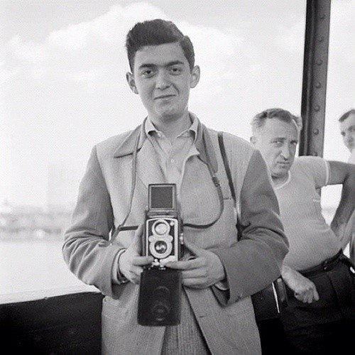 projectionistw's tweet photo. Stanley Kubrick, 1946. https://t.co/EuNIpgwkZB