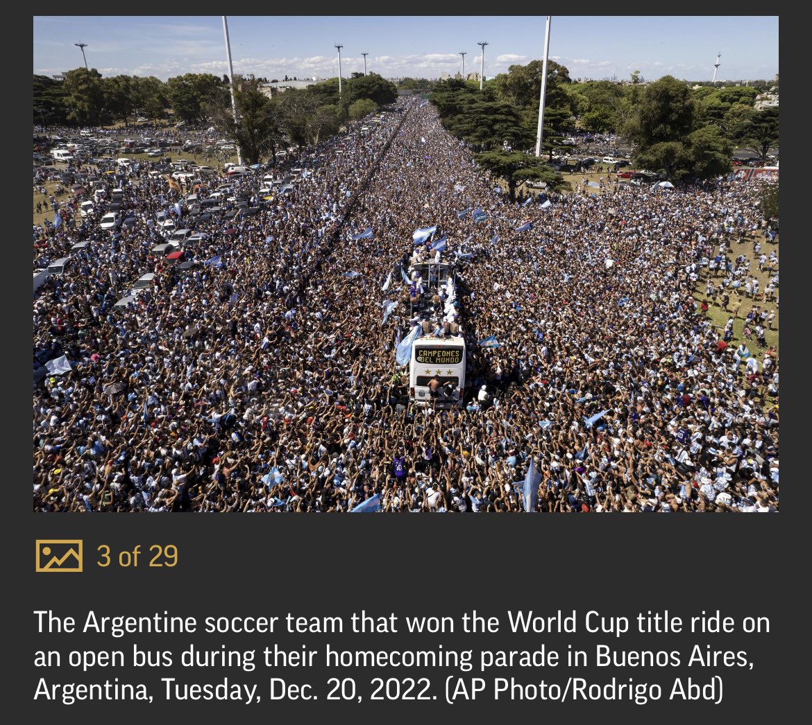 JannetteSABJ's tweet photo. .⁦@AP⁩ reports World Cup parade in Argentina had to be cut short because the sea of excited and happy fans would not let the bus move safely. https://t.co/5uftXmYg2d