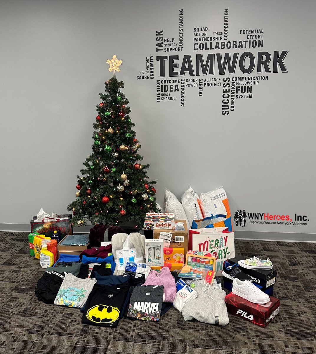 SiliposINT's tweet photo. Thank you to everyone who helped make this a success! ❤️ Helping WNYHeroes, Inc. create an amazing Christmas for veterans, service members, and families that are in need of some extra help during Christmas. https://t.co/IUM5bHMiSe