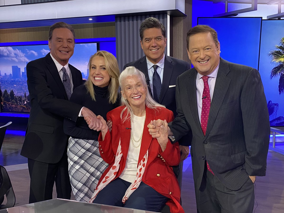 Legendary actress <a href="/Diane_Ladd/">Diane Ladd</a> joined <a href="/SamOnTV/">Sam Rubin</a>, <a href="/FrankBuckleyTV/">Frank Buckley</a>, <a href="/jessicaktla/">jessica holmes</a>, &amp; <a href="/markiplier/">Mark</a> this morning. Watch here: bit.ly/3G86w2S