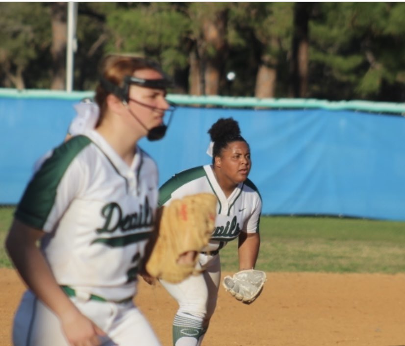 jcummings421's tweet photo. I am so excited to announce that I will be continuing my academic and athletic career at webber international university!! Thank you to my family/friends and to all my coaches that have never gave up on me ❤️ thank you Coach Buckingham and the webber staff for this opportunity 🥎 https://t.co/lJlWC7dk5t