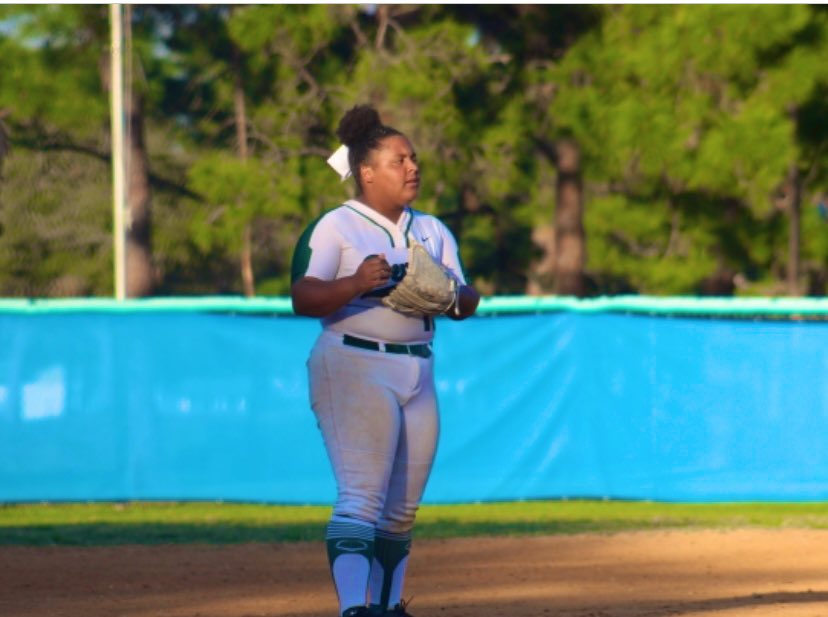 jcummings421's tweet photo. I am so excited to announce that I will be continuing my academic and athletic career at webber international university!! Thank you to my family/friends and to all my coaches that have never gave up on me ❤️ thank you Coach Buckingham and the webber staff for this opportunity 🥎 https://t.co/lJlWC7dk5t