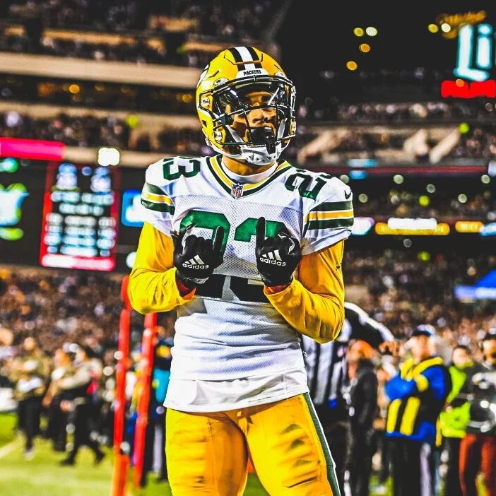 damevercetti's tweet photo. Jaire Alexander Stats compared to other Top Corners in the league 🔒

60.0% Completion Rate 
487 Yards Allowed 
4 Interceptions 
12 PBU 

2 Touchdowns Allowed 
#GoPackGo https://t.co/jTUCoTp34x